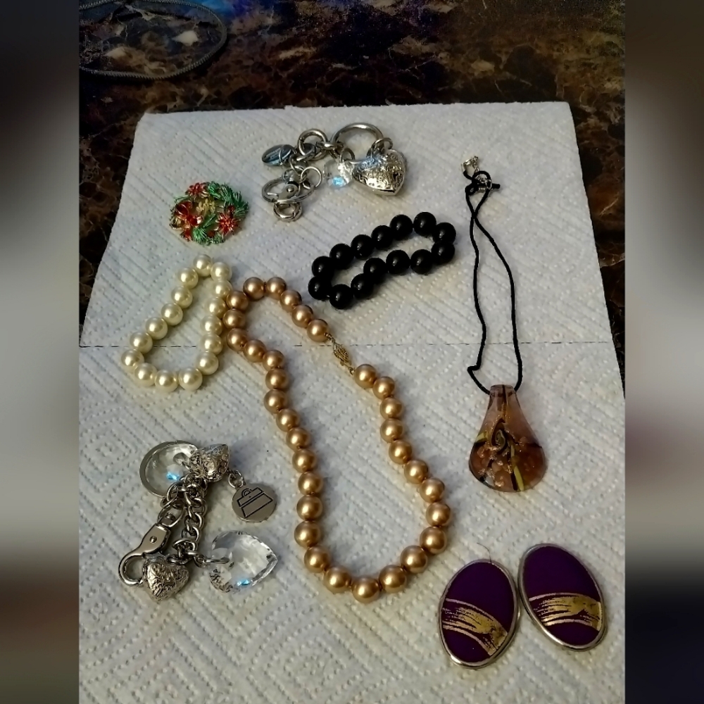 Costume jewelry lot